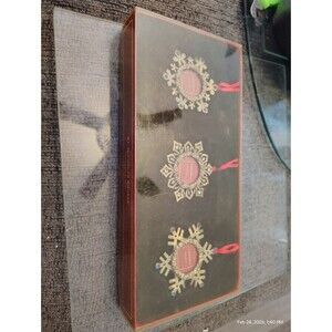 St. Nicholas Square Ornament Frame Set Snowflake Jewel 3pc NIB Kohl’s